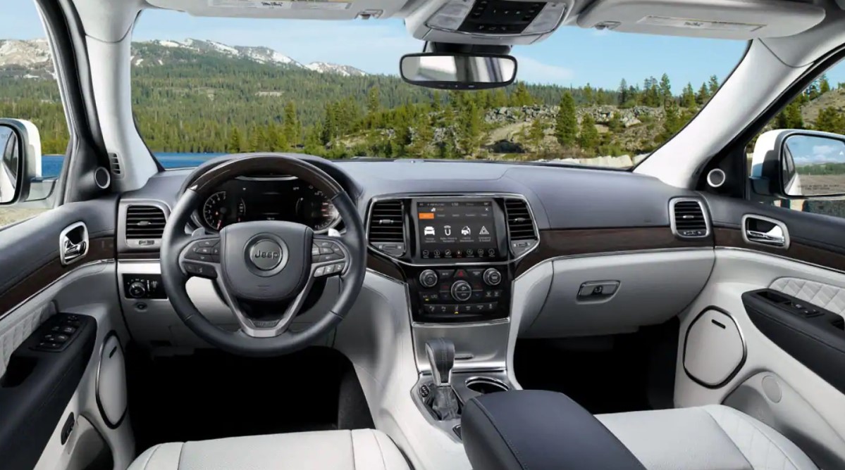 2019 Jeep Grand Cherokee Seating Interior